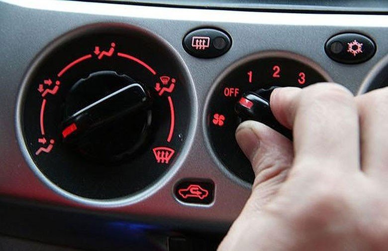 Các trường hợp nào nên tắt điều hòa xe ô tô?